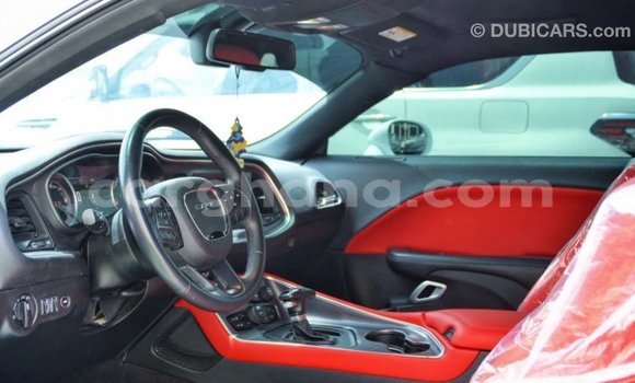 Ra Imported Dodge Challenger funfun Ọkọ̀ in Import - Dubai ni Ashanti Ra Imported Dodge Challenger funfun Ọkọ̀ in Import - Dubai ni Ashanti