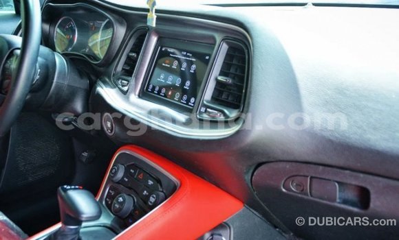 Ra Imported Dodge Challenger funfun Ọkọ̀ in Import - Dubai ni Ashanti Ra Imported Dodge Challenger funfun Ọkọ̀ in Import - Dubai ni Ashanti