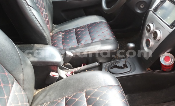 Ra Àlòkù Toyota Yaris Red Ọkọ̀ in Tema ni Greater Accra