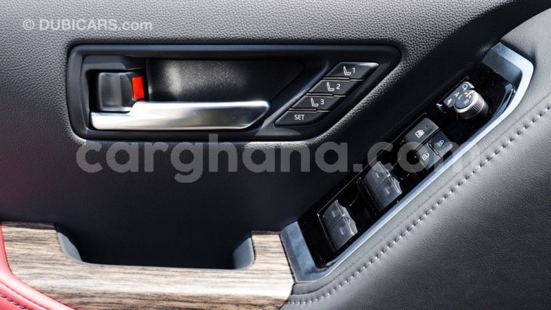 Big with watermark toyota land cruiser ashanti import dubai 47651