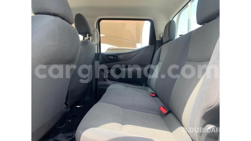 Big with watermark nissan navara ashanti import dubai 47652