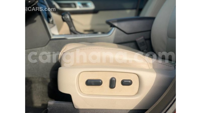 Big with watermark ford explorer ashanti import dubai 47654