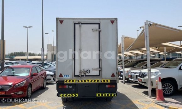 Ra Imported Mitsubishi i funfun Ọkọ̀ in Import - Dubai ni Ashanti Ra Imported Mitsubishi i funfun Ọkọ̀ in Import - Dubai ni Ashanti