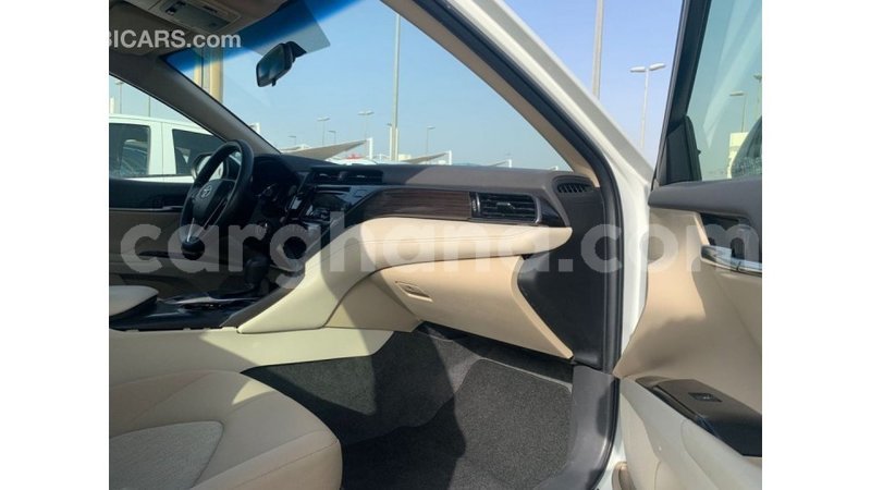 Big with watermark toyota camry ashanti import dubai 47656