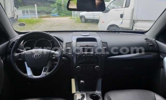 Sayi Na hannu Kia Sorento White Mota in Accra a Greater Accra Sayi Na hannu Kia Sorento White Mota in Accra a Greater Accra