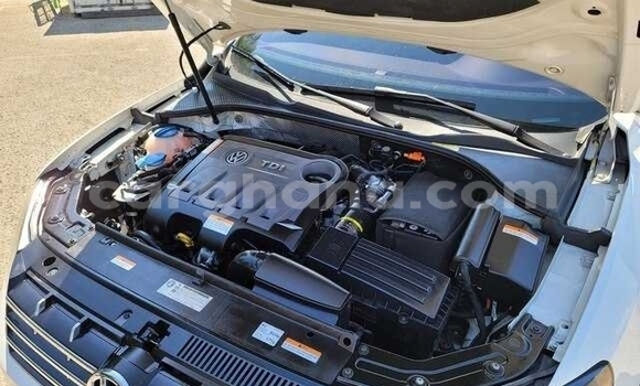 Buy Used Volkswagen Passat White Car in Accra in Greater Accra Buy Used Volkswagen Passat White Car in Accra in Greater Accra