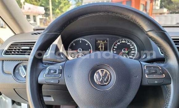 Buy Used Volkswagen Passat White Car in Accra in Greater Accra Buy Used Volkswagen Passat White Car in Accra in Greater Accra