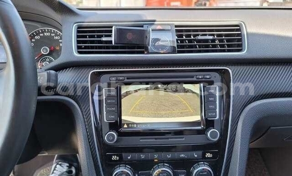 Buy Used Volkswagen Passat White Car in Accra in Greater Accra Buy Used Volkswagen Passat White Car in Accra in Greater Accra