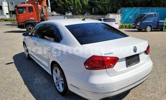 Buy Used Volkswagen Passat White Car in Accra in Greater Accra Buy Used Volkswagen Passat White Car in Accra in Greater Accra
