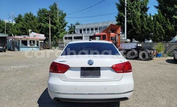Buy Used Volkswagen Passat White Car in Accra in Greater Accra Buy Used Volkswagen Passat White Car in Accra in Greater Accra