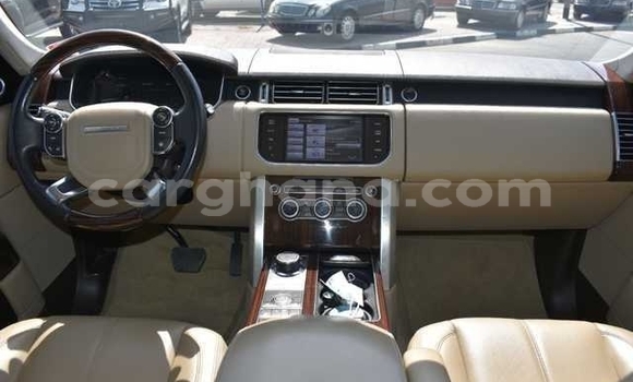 Sayi Na hannu Land Rover Range Rover Vogue White Mota in Accra a Greater Accra Sayi Na hannu Land Rover Range Rover Vogue White Mota in Accra a Greater Accra