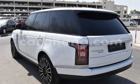 Sayi Na hannu Land Rover Range Rover Vogue White Mota in Accra a Greater Accra Sayi Na hannu Land Rover Range Rover Vogue White Mota in Accra a Greater Accra