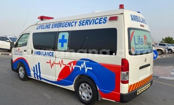 Ra Àlòkù Toyota Hiace funfun Ọkọ̀ in Accra ni Greater Accra Ra Àlòkù Toyota Hiace funfun Ọkọ̀ in Accra ni Greater Accra