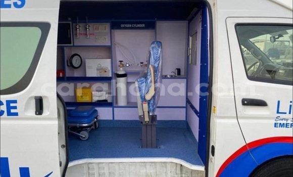 Ra Àlòkù Toyota Hiace funfun Ọkọ̀ in Accra ni Greater Accra Ra Àlòkù Toyota Hiace funfun Ọkọ̀ in Accra ni Greater Accra