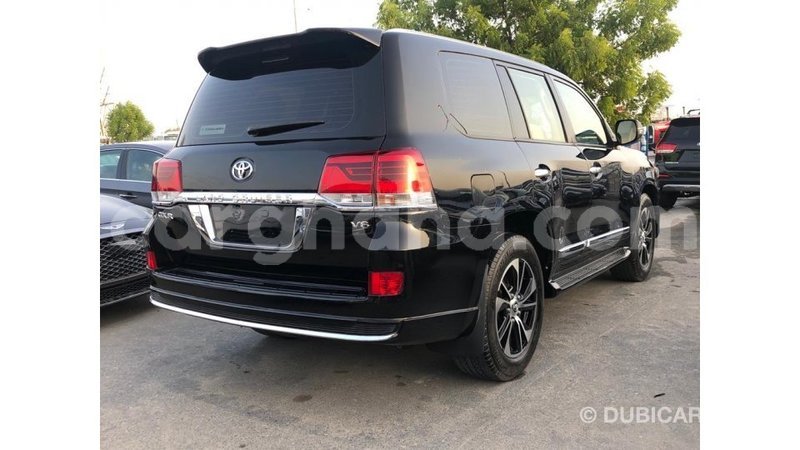 Big with watermark toyota land cruiser ashanti import dubai 47676