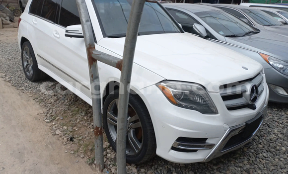 Buy Used Mercedes‒Benz GLK–Class White Car in Accra in Greater Accra Buy Used Mercedes‒Benz GLK–Class White Car in Accra in Greater Accra