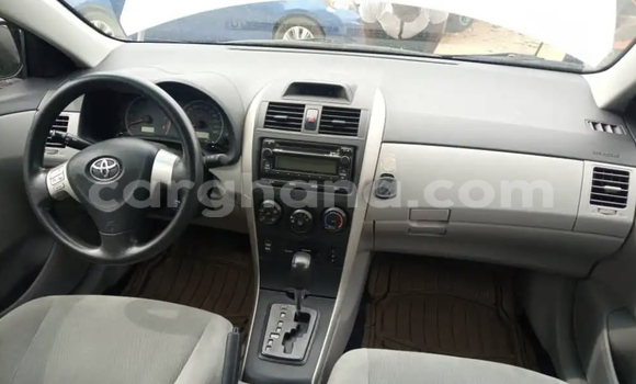 Sayi Na hannu Toyota Corolla White Mota in Accra a Greater Accra Sayi Na hannu Toyota Corolla White Mota in Accra a Greater Accra