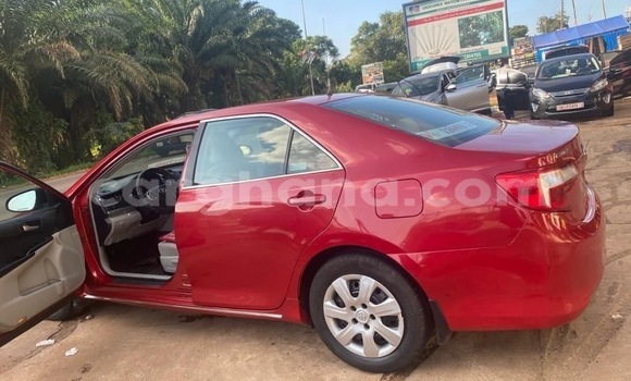 Ra Àlòkù Toyota Camry Red Ọkọ̀ in Accra ni Greater Accra Ra Àlòkù Toyota Camry Red Ọkọ̀ in Accra ni Greater Accra