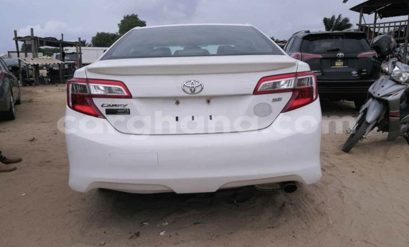 Buy Used Toyota Camry White Car in Accra in Greater Accra Buy Used Toyota Camry White Car in Accra in Greater Accra