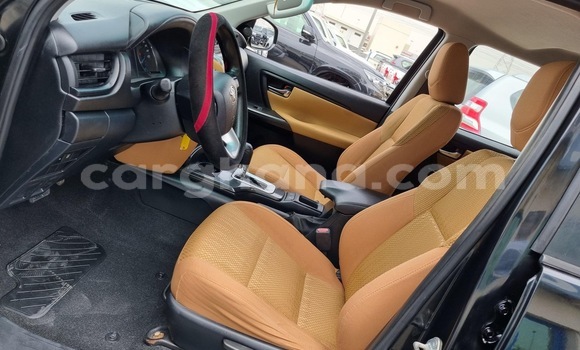 Sayi Na hannu Toyota Fortuner Black Mota in Accra a Greater Accra Sayi Na hannu Toyota Fortuner Black Mota in Accra a Greater Accra
