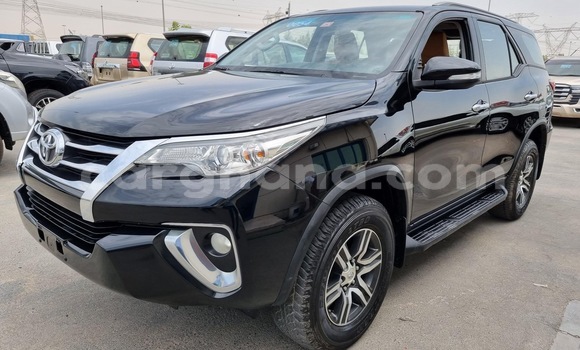 Sayi Na hannu Toyota Fortuner Black Mota in Accra a Greater Accra Sayi Na hannu Toyota Fortuner Black Mota in Accra a Greater Accra