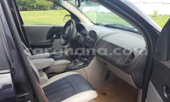 Buy Used Saturn VUE Black Car in Cape Coast in Central Buy Used Saturn VUE Black Car in Cape Coast in Central