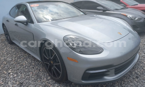 Sayi Na hannu Porsche Panamera Azurfa Mota in Accra a Greater Accra Sayi Na hannu Porsche Panamera Azurfa Mota in Accra a Greater Accra