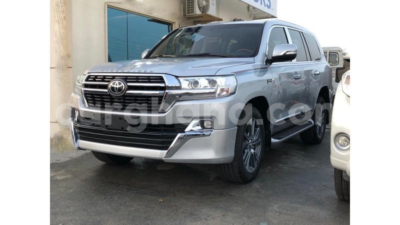 Big with watermark toyota land cruiser ashanti import dubai 47748