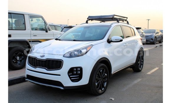 Buy Import Kia Sportage White Car in Import - Dubai in Ashanti Buy Import Kia Sportage White Car in Import - Dubai in Ashanti