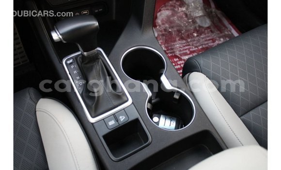 Buy Import Kia Sportage White Car in Import - Dubai in Ashanti Buy Import Kia Sportage White Car in Import - Dubai in Ashanti