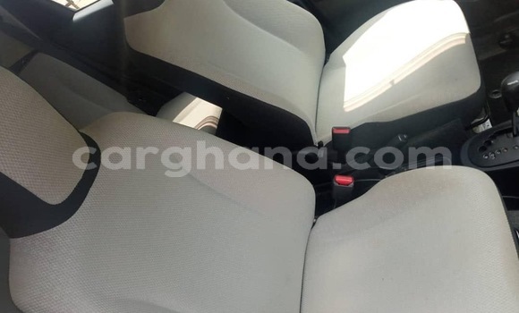Sayi Na hannu Toyota Vitz Azurfa Mota in Accra a Greater Accra Sayi Na hannu Toyota Vitz Azurfa Mota in Accra a Greater Accra