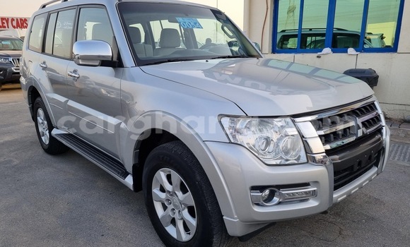 Buy Used Mitsubishi Pajero Silver Car in Accra in Greater Accra Buy Used Mitsubishi Pajero Silver Car in Accra in Greater Accra