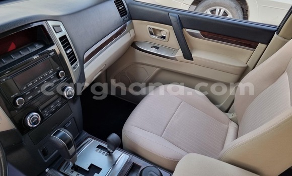 Buy Used Mitsubishi Pajero Silver Car in Accra in Greater Accra Buy Used Mitsubishi Pajero Silver Car in Accra in Greater Accra