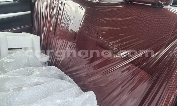 Sayi Na hannu Toyota Hilux White Mota in Accra a Greater Accra Sayi Na hannu Toyota Hilux White Mota in Accra a Greater Accra