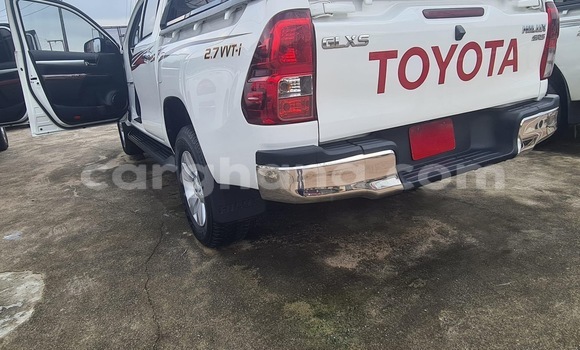 Sayi Na hannu Toyota Hilux White Mota in Accra a Greater Accra Sayi Na hannu Toyota Hilux White Mota in Accra a Greater Accra