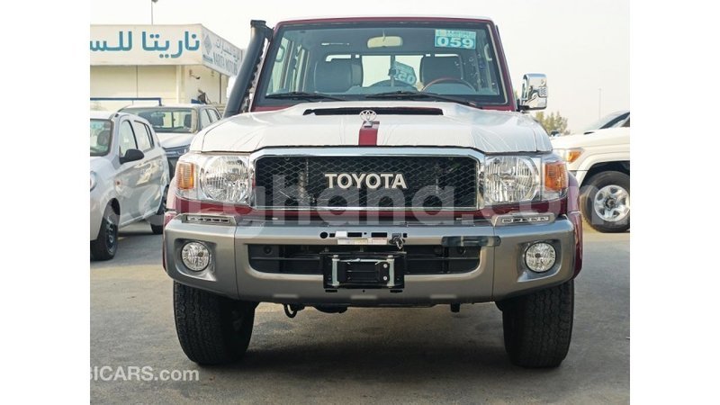 Big with watermark toyota land cruiser ashanti import dubai 47777