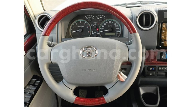 Big with watermark toyota land cruiser ashanti import dubai 47777