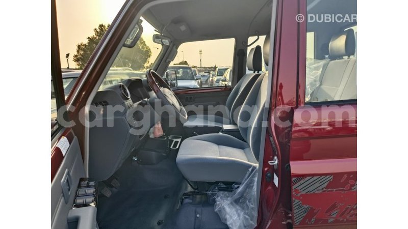 Big with watermark toyota land cruiser ashanti import dubai 47777