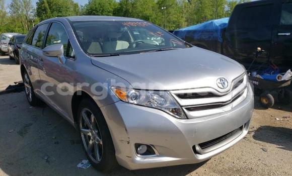 Buy Used Toyota Venza Silver Car in Accra in Greater Accra