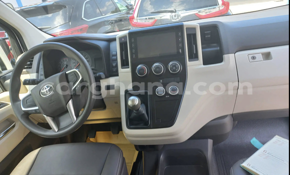 Sayi Na hannu Toyota Hiace White Mota in Accra a Greater Accra Sayi Na hannu Toyota Hiace White Mota in Accra a Greater Accra