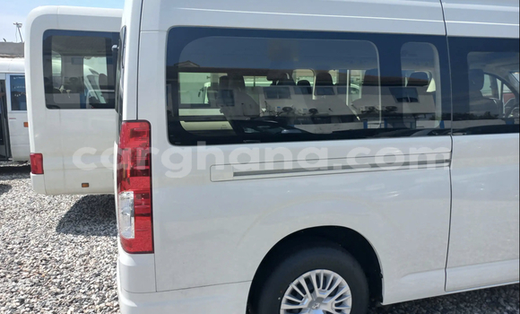 Sayi Na hannu Toyota Hiace White Mota in Accra a Greater Accra Sayi Na hannu Toyota Hiace White Mota in Accra a Greater Accra
