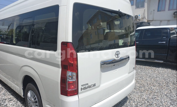 Sayi Na hannu Toyota Hiace White Mota in Accra a Greater Accra Sayi Na hannu Toyota Hiace White Mota in Accra a Greater Accra