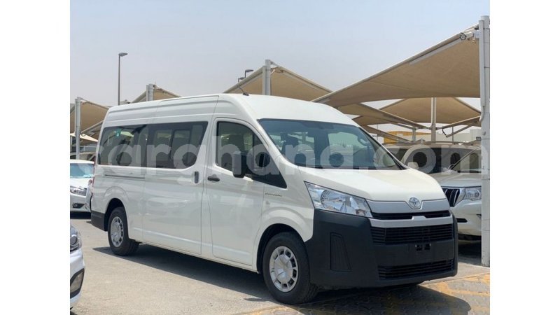 Big with watermark toyota hiace ashanti import dubai 47797