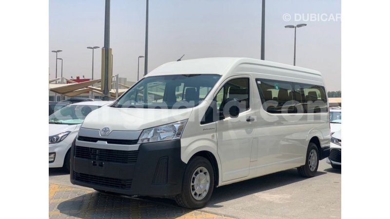 Big with watermark toyota hiace ashanti import dubai 47797