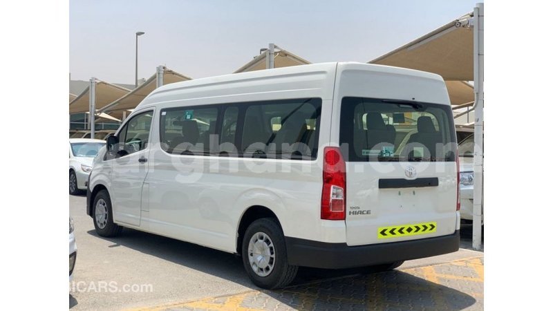 Big with watermark toyota hiace ashanti import dubai 47797