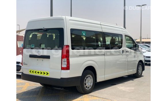 Ra Imported Toyota Hiace funfun Ọkọ̀ in Import - Dubai ni Ashanti Ra Imported Toyota Hiace funfun Ọkọ̀ in Import - Dubai ni Ashanti