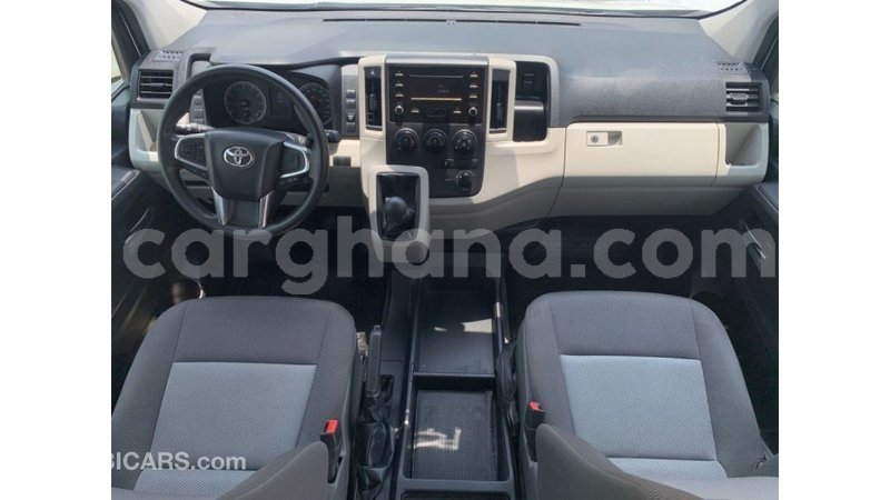 Big with watermark toyota hiace ashanti import dubai 47797