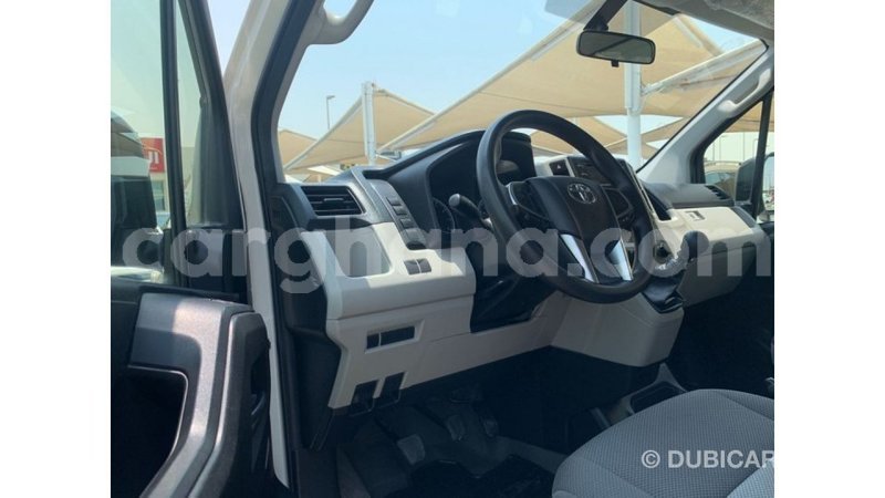 Big with watermark toyota hiace ashanti import dubai 47797