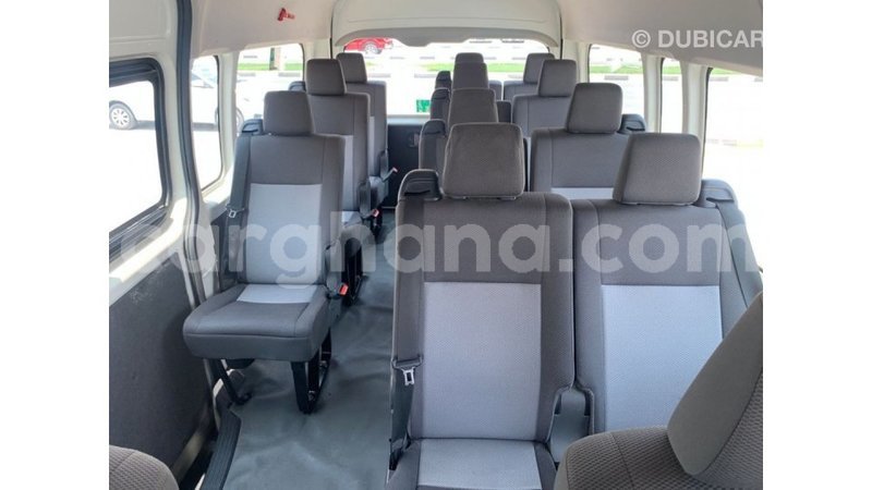 Big with watermark toyota hiace ashanti import dubai 47797