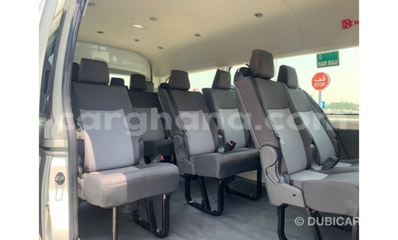 Ra Imported Toyota Hiace funfun Ọkọ̀ in Import - Dubai ni Ashanti Ra Imported Toyota Hiace funfun Ọkọ̀ in Import - Dubai ni Ashanti